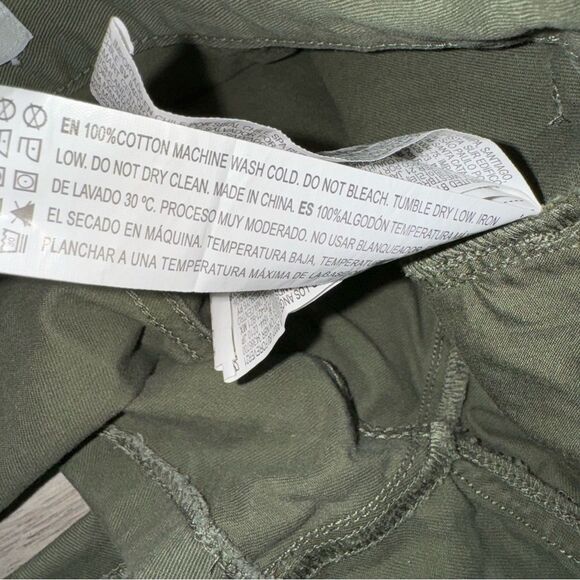 Forever 21 Solid Green High waisted Shorts 100% Cotton with Pockets Pleated L - Picture 9 of 12